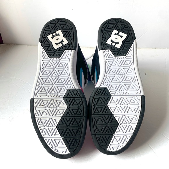 WOMEN'S DC CURE HIGH-TOP SHOES Size 9 - Picture 4 of 12